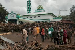 Banjir Bandang Jeneponto: 10 Meninggal, 100 Orang Hilang