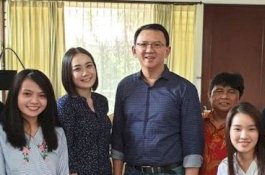 Didampingi Bripda Puput, Ini Video Ahok Nyanyi Bareng Keluarga