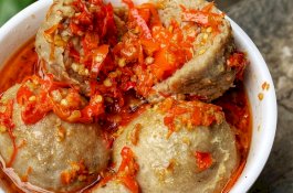 Ini 7 Bahaya Makan Pedas bagi Kesehatan