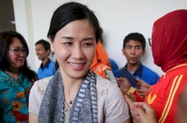 Bawa Tentengan, Veronica Tan Tinggalkan Rumah Ahok