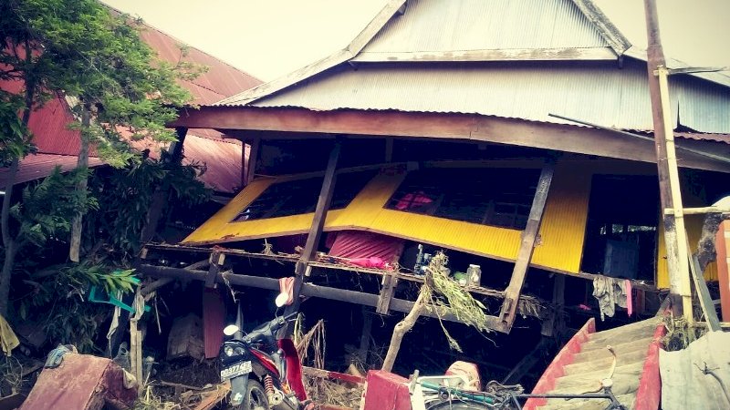 "Anak dan Istriku Hanyut Diseret Banjir", Cerita Pilu Warga Jeneponto