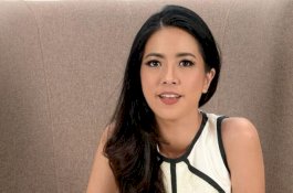 Dikejar Debt Collector dan Utang Judi Delon Capai Miliaran, Alasan Yeslin Wang Cerai