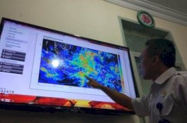 Awan Tebal dan Hujan Lokal Dominasi Sulsel Sampai Akhir Pekan