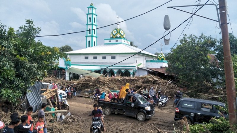 Korban Tewas Banjir Jeneponto Bertambah Jadi 13 Orang