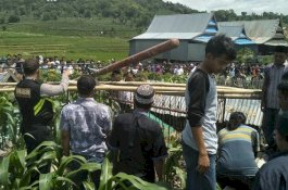 Kepala Dusun Tewas Tersengat Listrik di Kuburan, Petugas PLN Diburu Parang
