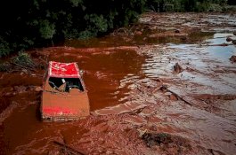 Tragedi Runtuhnya Bendungan Vale: 9 Tewas, 300 Masih Hilang