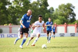 Wiljan Pluim Bawa PSM Makassar Unggul 2-1 atas Kalteng Putra