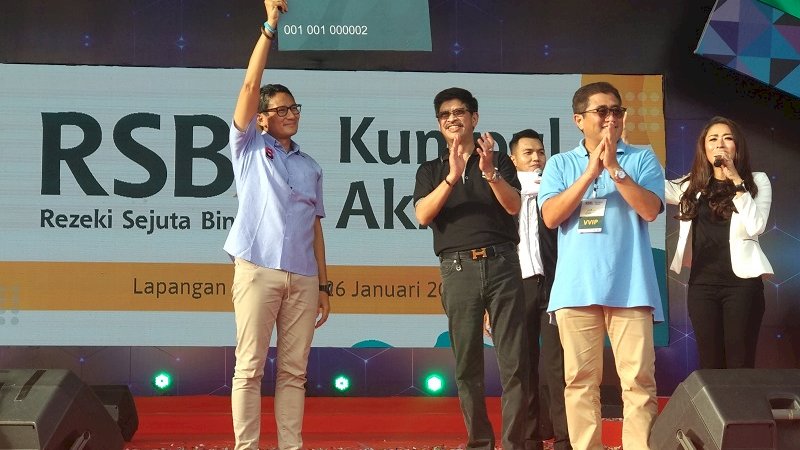 Puluhan Ribu Anggota RSB Jadi Saksi Sandiaga Uno Terima Kartu Spesial Member