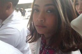 Sejak Kecil Vanessa Mengaku Diperas Ayah