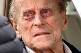 Pangeran Philip Akhirnya Minta Maaf Kepada Korban Tabrakan Mobilnya