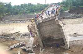 1 Jam Jusuf Kalla Pantau Bili-bili, Ini Hasilnya