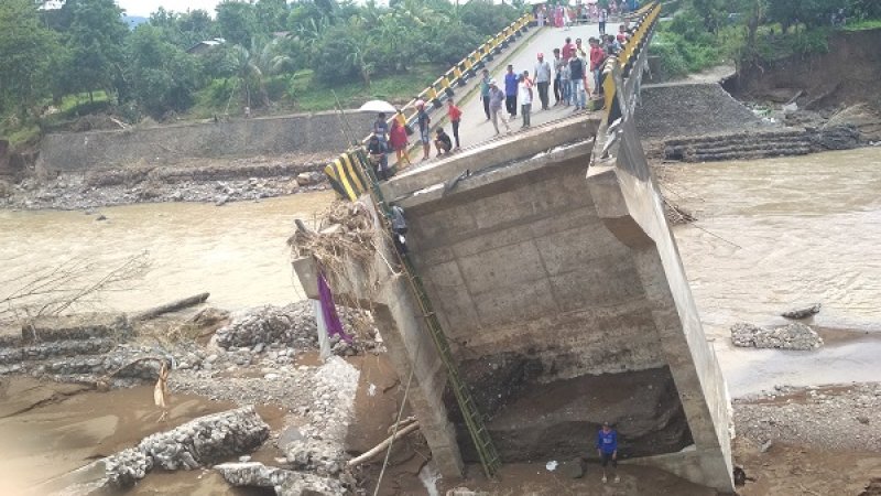 1 Jam Jusuf Kalla Pantau Bili-bili, Ini Hasilnya