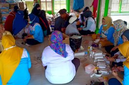 Salurkan Bantuan Kemanusian, Dinkes Bantaeng Periksa Kesehatan Warga Jeneponto