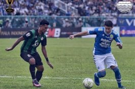 Persib Bandung Dipaksa Main Imbang Lawan Persiwa Wamena