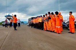 Terjun ke Laut Usai Menelepon Seseorang Tiga Hari Lalu, Wanita Sinjai Belum Ditemukan
