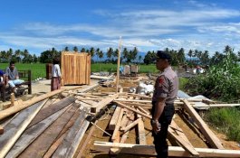 Puting Beliung Terjang Sidrap, 61 Rumah Rusak