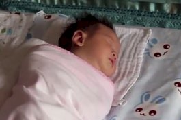 Ibu Kaget, Bayinya yang Berusia 23 Hari Memanggilnya 