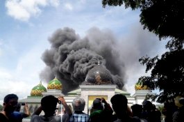 Masjid Agung Belopa Luwu Terbakar