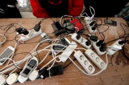 3 Mitos Tentang Baterai Smartphone yang Menyesatkan