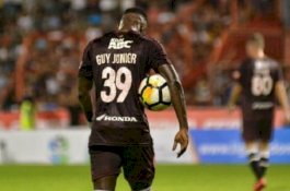 Nasib Guy Junior di PSM: Gaji Tak Naik, Kecil Peluang Main di Piala AFC