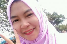 Kisah Mardiana dari Takalar, Perawat Cantik Penjual Kue Bolak-balik Pulau