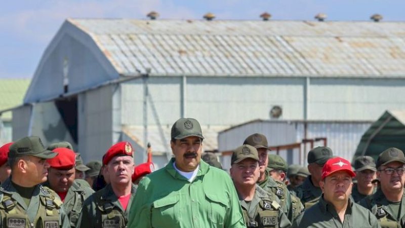 Nicolas Maduro(depan) - AFP