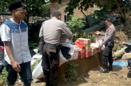 Kapolres Bantaeng Terjunkan 15 Personel Salurkan Bantuan di Gowa