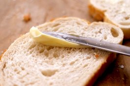 Bukan Bakteri, Ternyata Ini Penyebab Makanan Jadi Basi dan Daging Membusuk