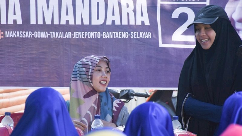 Indira Mulyasari (kiri) dan Aura Aulia Imandara.