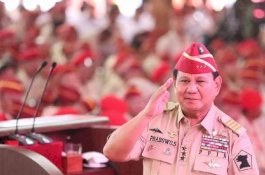 Ribuan Purnawirawan TNI/Polri 'Geruduk' Rumah Prabowo
