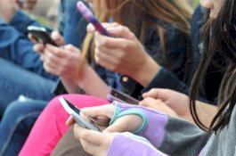 Daftar Negara-negara Paling Kecanduan Internet, Indonesia Masuk 3 Besar