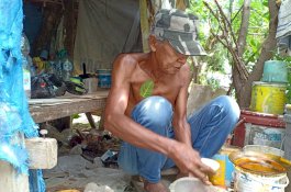 Kisah Miris Kakek di Parepare, 30 Tahun Hidup Sebatang Kara di Gubuk