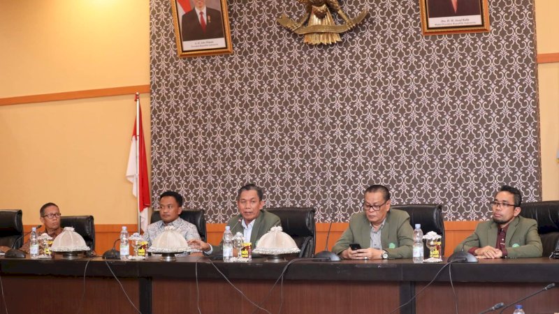 Fokus Pengembangan SDM, Pemkab Bantaeng Bersama STIE AMKOP Tandatangani MoU