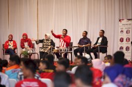 Indira-RPG 'Jangan Biarkan Jokowi Berjuang Sendiri'