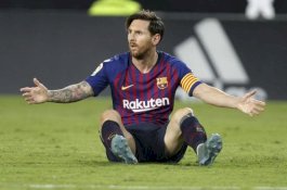 Video Dua Gol Berkelas Messi dan Detik-Detik Cedera saat Hadapi Valencia
