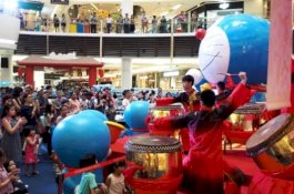Semarak Menyambut Imlek di Malaysia, Simbol Babi Diganti Doraemon