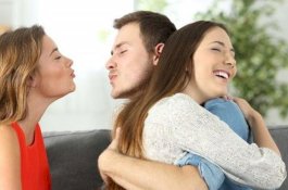 Mudah Percaya, 5 Zodiak Cewek Ini Paling Sering Diselingkuhi