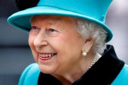 Ratu Elizabeth Akan Dievakuasi Jika Terjadi Kerusuhan Brexit