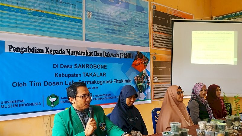 Turun ke Desa, Farmasi UMI Yakinkan Masyarakat Soal Obat Tradisional