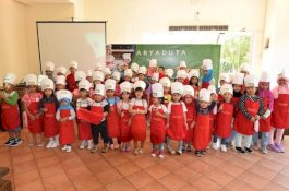 Berbagi Keseruan Cooking Class Pizza di Aryaduta Makassar