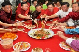 Kita Menikmati Makanan Khas Imlek Tanpa Merusak Diet