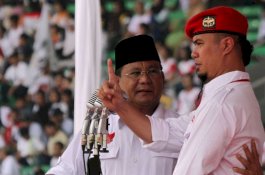 Prabowo Subianto Galang Dukungan untuk Ahmad Dhani