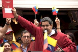 Status Pemerintahan Makin Retak, Maduro Minta Bantuan Paus Fransiskus