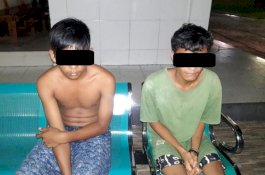 Ditegur Usai Meraungkan Suara Motor, Dua Remaja Ini Lempari Rumah