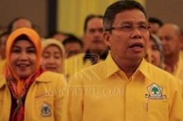 Taufan Pawe Pimpin MKGR Sulsel