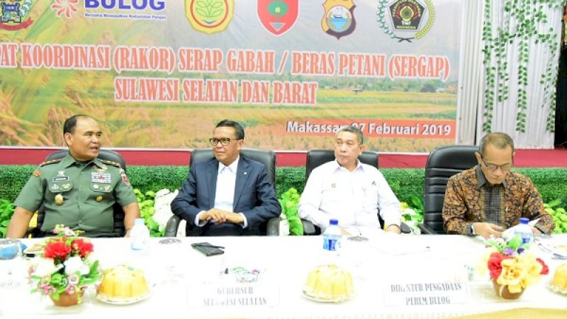 Rapat Koordinasi (Rakor) Serap Gabah/Beras Petani (Sergap) Sulawesi Selatan dan Barat, di Baruga Lappo Ase,  Makassar, Kamis (7/2/2019).