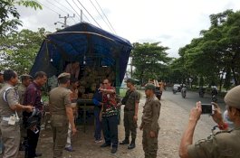 Pedagang dan Pak Ogah Biang Kemacetan di Jalan Tun Abdul Razak