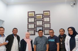 Ariady Arsal Bernostalgia di Kantor PNM Makassar