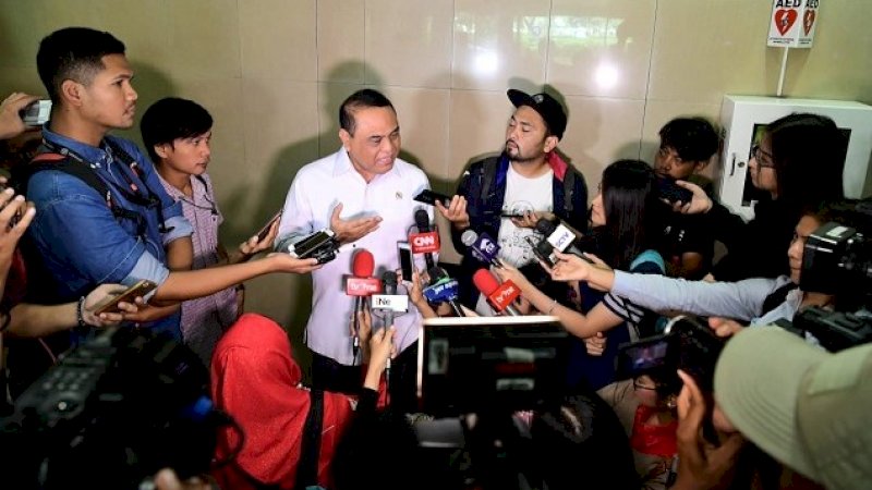 Menteri PANRB Syafruddin memberikan keterangan kepada wartawan mengenai seleksi PPPK di Jakarta, Jumat (08/02).