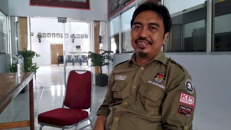 Ketua KPU Bantaeng, Hamzar.